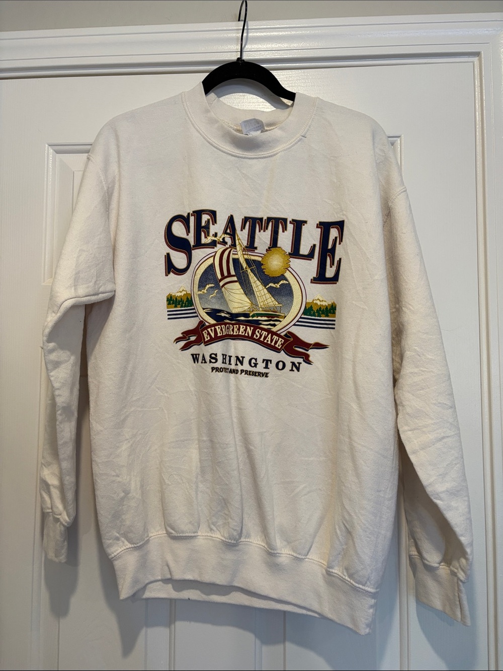 Seattle Graphic Crewneck Sweatshirt - White